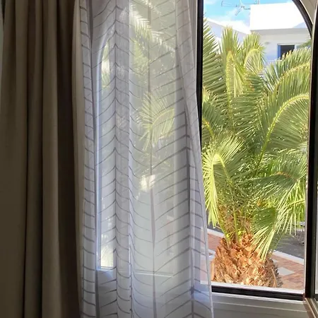 Pura Vida Costa Teguise